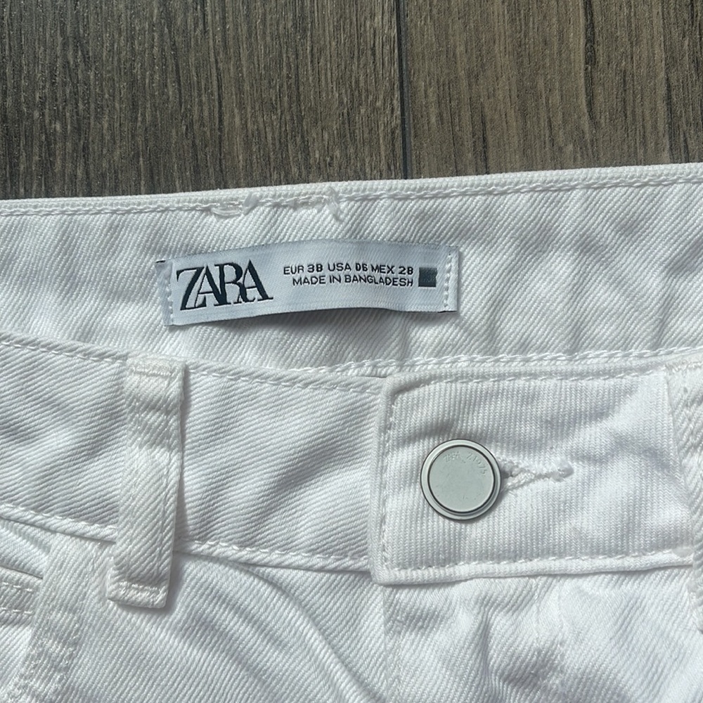 Jeans - Picture 2 of 3